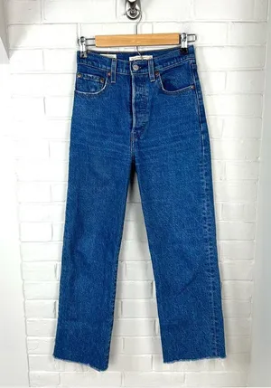 Levi’s Ribcage Straight Ankle Classic Wash Jeans Size 24 thumbnail 1
