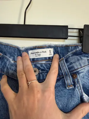 Abercrombie Low Rise Baggy Jeans Long thumbnail 3