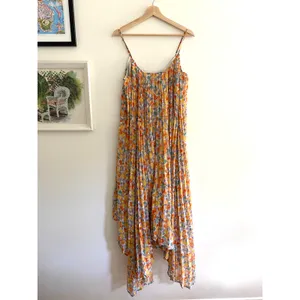 ENDLESS ROSE Pleated Waterfall Multi Maxi Dress Size XS thumbnail 2