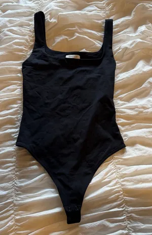 Aritzia Bodysuit Contour thumbnail 1
