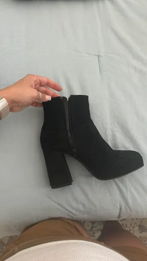 Black ankle booties Size 7 thumbnail 5