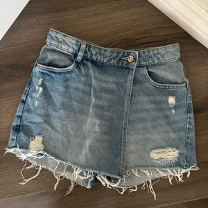 Zara Blue Distressed Denim Skort thumbnail 11