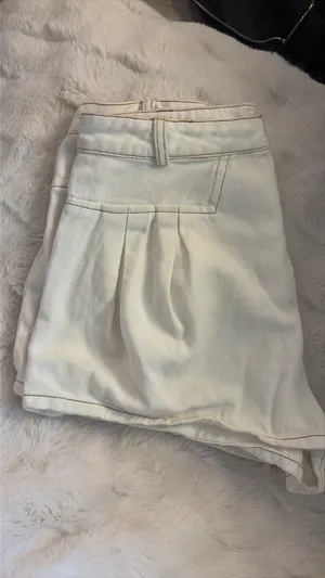 Day + Moon White Denim Shorts Size M thumbnail 3