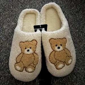 Teddy Bear Sherpa Slippers size 7/8 - Cream thumbnail 1