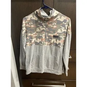 Simply Southern Long Sleeve Gray Camo T-Shirt /‎ Top Sequence - Size M thumbnail 3