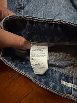 Tommy Hilfiger Low Rise Denim Shorts Size 4 thumbnail 5