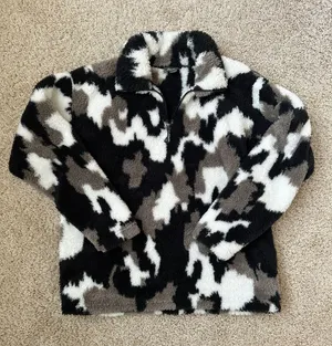Pullover thumbnail 2