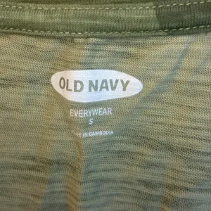 NWOT Old Navy camo tank top S thumbnail 3