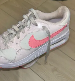 Pink Nike Air Max Women’s 7 thumbnail 2
