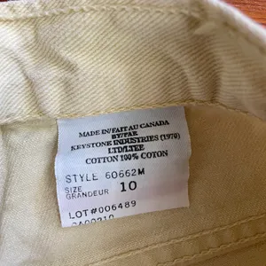 Vintage French Dressing 90s Butter Yellow High Waisted Denim Shorts Sz 10 💚🎀 thumbnail 13