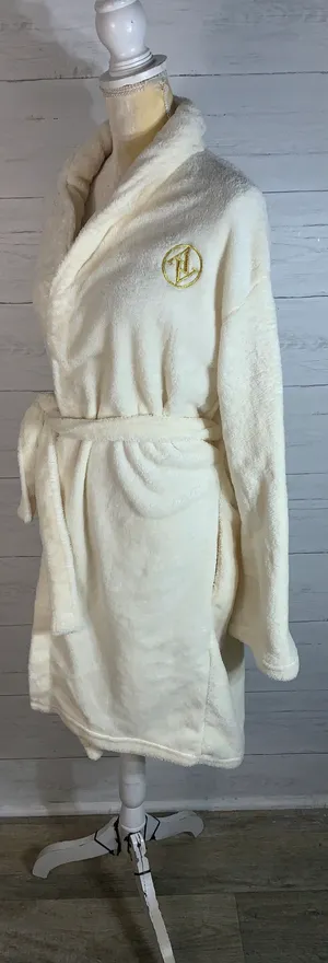 Adrienne Vittadini Cream Off White Color Ladies Robe One Size Fits All thumbnail 2