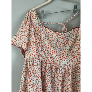 Old Navy Red Floral Smocked Square Neck Blouse Size 4X Peasant thumbnail 3