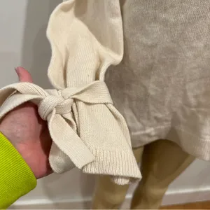 Ann Taylor Wool Cashmere Sweater Sz M Cream Tie Cuffs thumbnail 2