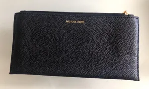 Michael Kors Wallet thumbnail 1