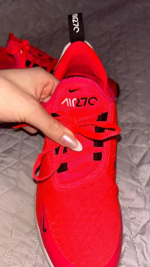 Nike Air Max 270 Shoes thumbnail 7