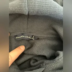 Abercrombie & Fitch Hoodie Sweatshirt Striped Sleeves Size S Navy thumbnail 3