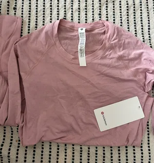 Lululemon Swiftly Tech Long Sleeve Race Length thumbnail 1