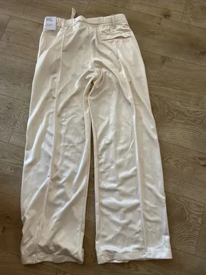 Nike Belted Pintuck Pants, Chalk, size small, NWT thumbnail 4