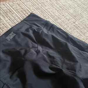 Victoria’s Secret pink, active yoga, solid black Full Length Leggings thumbnail 5