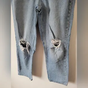 Free Assembly Jeans High Rise 90s Straight Leg Light Wash Ripped High Waist 10 thumbnail 6