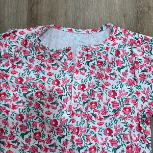 XS women’s pink floral dress costume horror cosplay with classic knife prop thumbnail 2