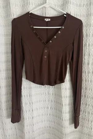 Garage Long Sleeve Top Crop Brown thumbnail 1