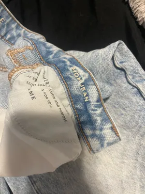 American Eagle Mom Jeans Ripped  thumbnail 5