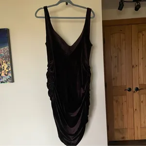 PrettyLittleThing Chocolate Brown Velvet Ruched Corset Mini Party Dress 12 thumbnail 5