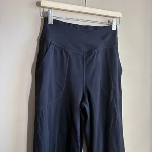 Crossover Waist Wide Leg Yoga Pants M Black Womens High Rise Pocket thumbnail 2