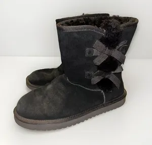 Koolaburra by UGG Victoria Short Black Suede Bow Boots‎ 1015874 Womens 10 thumbnail 1