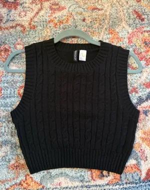 Divided H&M Sweater Vest thumbnail 1