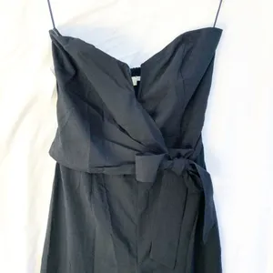 Astr The Label | Nwt Zion Strapless Tie Waist Wide Leg Jumpsuit In Black Large thumbnail 7