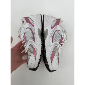 New Balance 530 Sneakers Womens 7.5 Pink Sugar White Silver Retro Y2K Running thumbnail 4