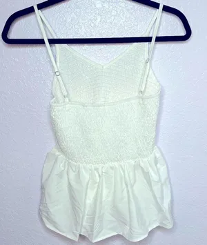 Women’s White Camisole Ruffle Hem Spaghetti Strap Stretchy Tank Top Size M New! thumbnail 5