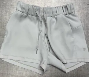 Lululemon On The Fly Short 2.5" Gray Full-On Luxtreme Travel Women Size 2‎ thumbnail 1