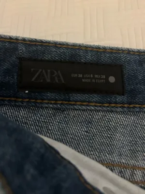 ZARA Jeans High-Rise thumbnail 3