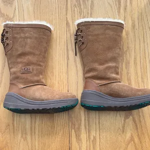UGG Klarissa Chestnut Leather‎ Thinsulate Shearling High Boots Size 6 thumbnail 3