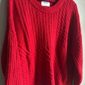 ❤️Old Navy Red Crew Neck Cable Knit Sweater thumbnail 2