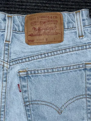 Vintage 90s Levis 550 Relaxed Fit Light Denim Shorts Women 9 / 27 USA Made Jorts thumbnail 5