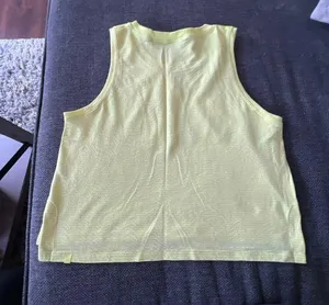 Lululemon Train To Be thumbnail 2