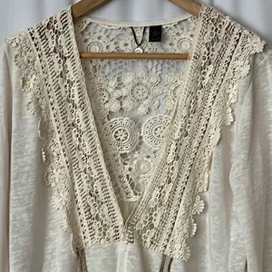 BKE Boutique Boho Cream Crocheted Long Sleeve Tunic Shirt Top **Sz L** 🌸🌸 thumbnail 3