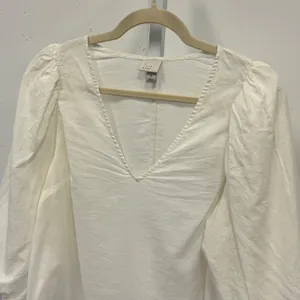 A New Day White V-Neck Puff Sleeve Blouse Medium Cotton Rayon Top Boho Casual thumbnail 4