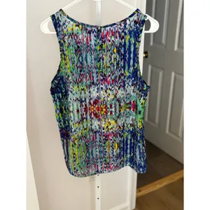 Everly EUC Women's Multicolor Aztec Chevron Ikat Sleeveless Blouse Size M thumbnail 5