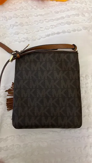 Purse thumbnail 2