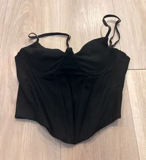 Edikted Corset Top thumbnail 1
