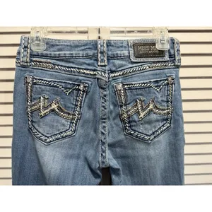 Miss‎ Me Boyfriend Capri Heavy Distress Jeans Embroidered/Gems Logo 25 Low Rise thumbnail 6