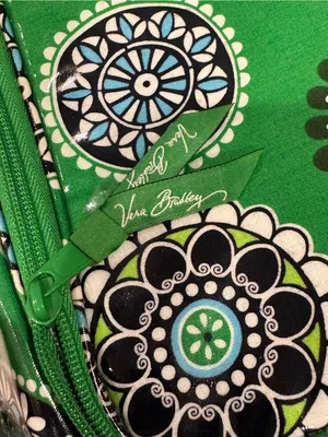 Vera Bradley Cupcakes Green Mini‎ Cooler Lunch Bag Retired Pattern thumbnail 3