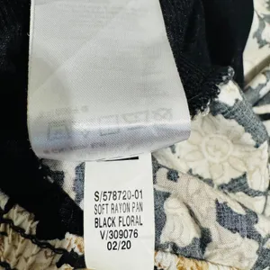 Old Navy Womens Pants XXL Black Tan Floral Print‎ Elastic Waist Cropped Casual thumbnail 5