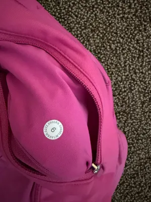 Lululemon Shorts thumbnail 3