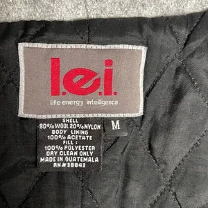 L.E.I. Wool zip up 3/4 length coat. Quilted interior. Size M. thumbnail 5